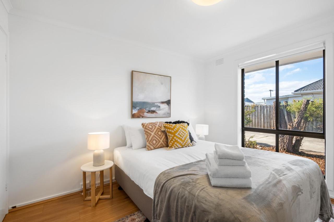 Wilson Executive By Geelong Short & Long * Thomson